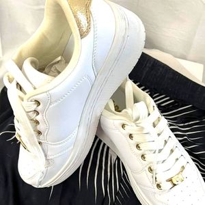 Guess Sneakers